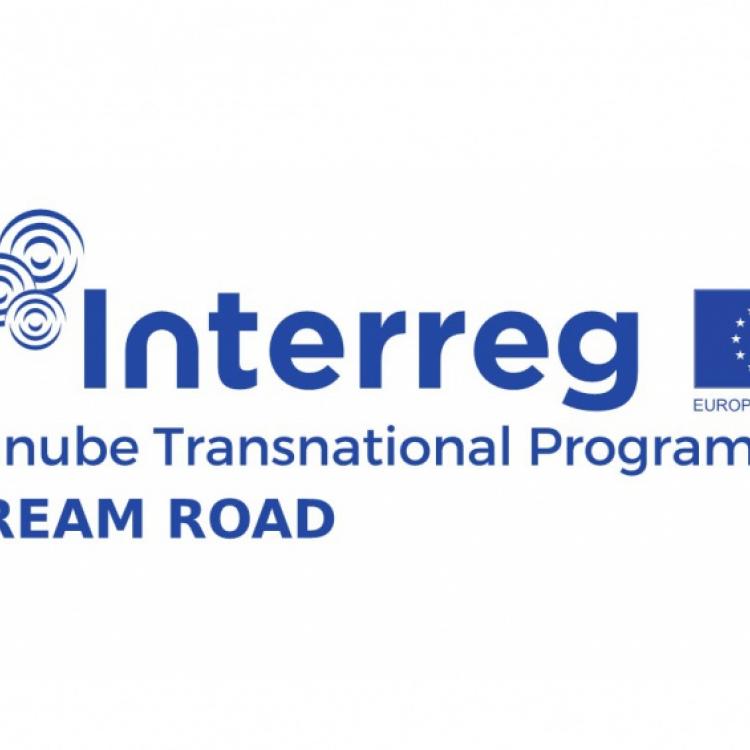 Comunitățile de romi din regiunea Dunării vor beneficia de un program transnațional de incluziune și împuternicire prin alfabetizare digitală